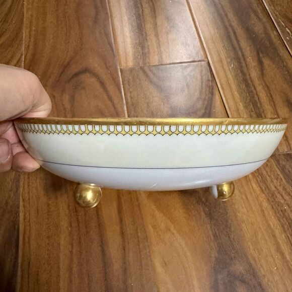 Haviland LIMOGES Footed Round Serving Bowl White Gold Trim Three Toed - Picture 2 of 6